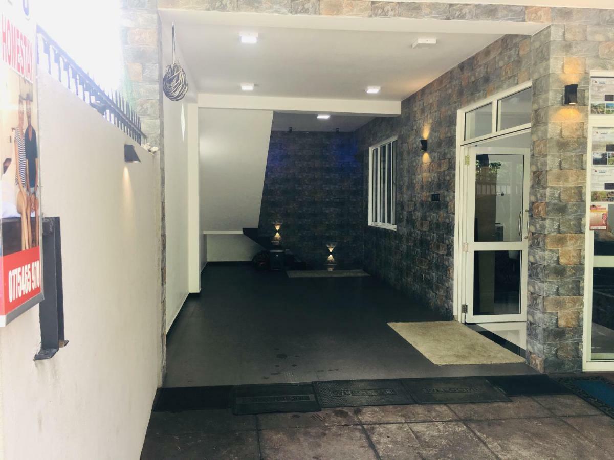 Jenushi Homestay Kandy Ngoại thất bức ảnh