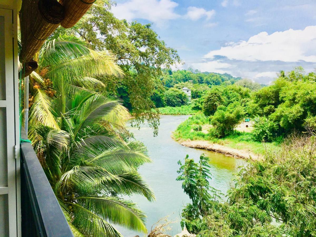 Jenushi Homestay Kandy Ngoại thất bức ảnh