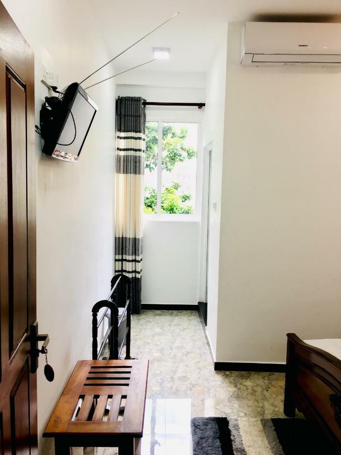 Jenushi Homestay Kandy Ngoại thất bức ảnh