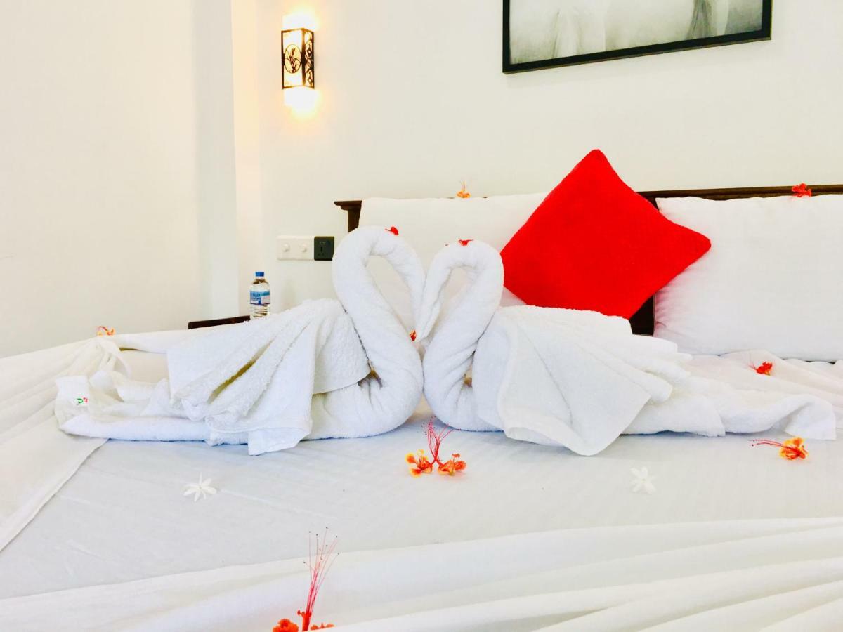 Jenushi Homestay Kandy Ngoại thất bức ảnh
